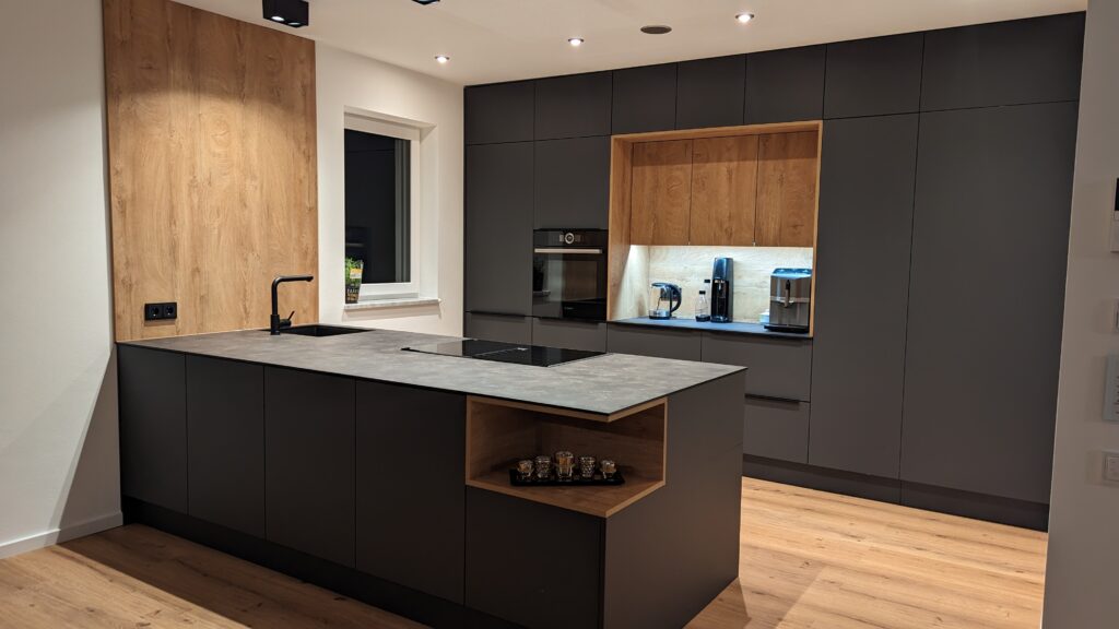 PXL_20230303_180148166